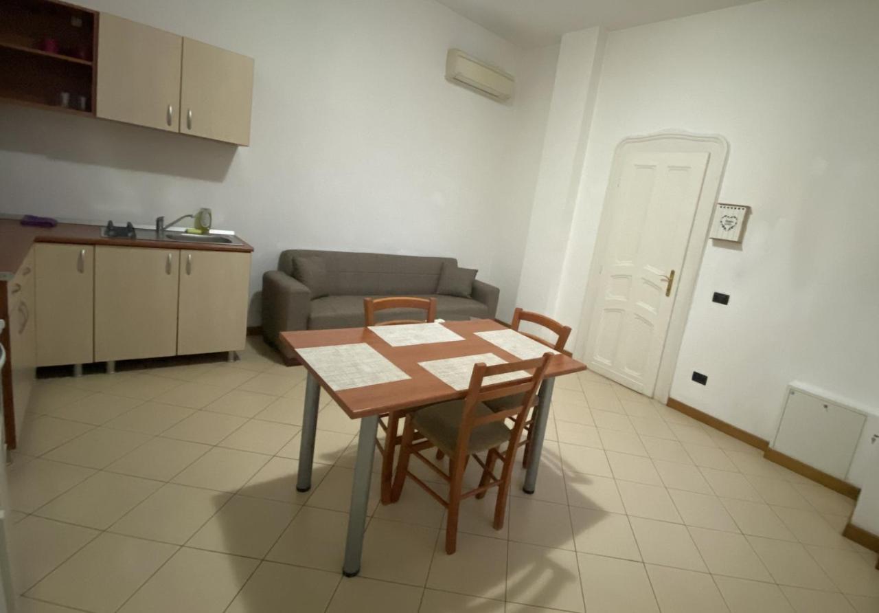 Apartament Piata Victoriei Timisoara Leilighet Eksteriør bilde